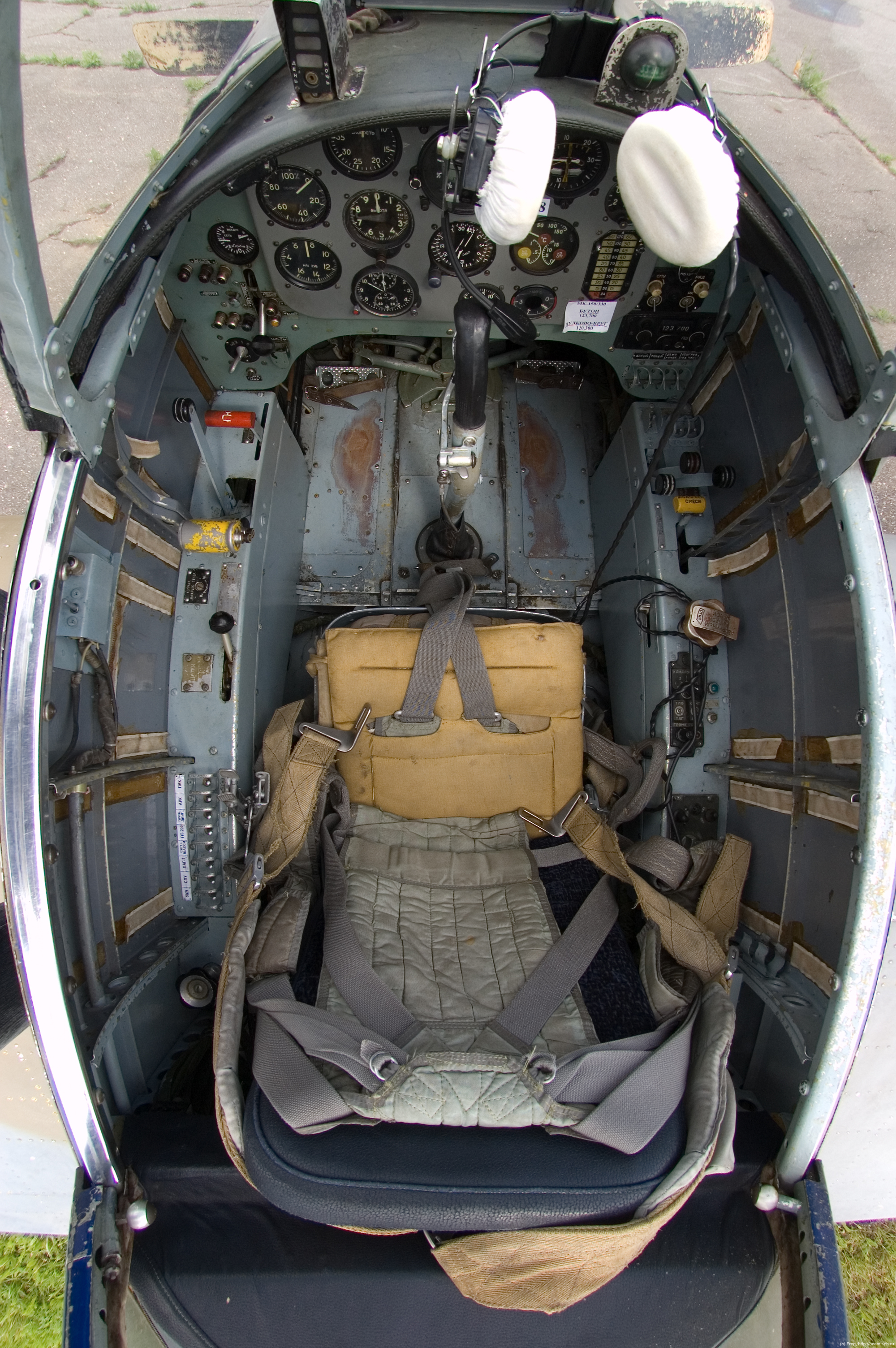 Кресло пилота як-52